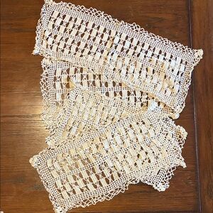 Set of 4 Vintage Handmade Crochet Lace Doilies/Chair Covers